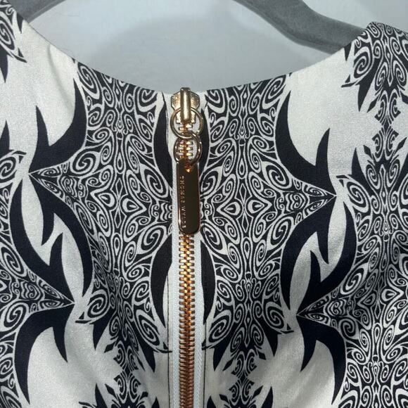 Thomas Wylde 100% Silk Size XS Dress | Originally $1,385 | Luxury Classy Dress - Picture 6 of 12